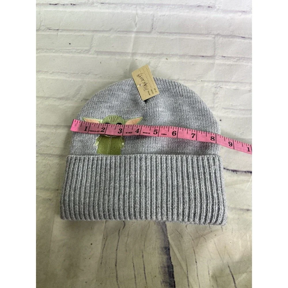 NEW Disney Star Wars Mandalorian Baby Yoda Gray Knit Beanie Hat Cap Adult OSFM